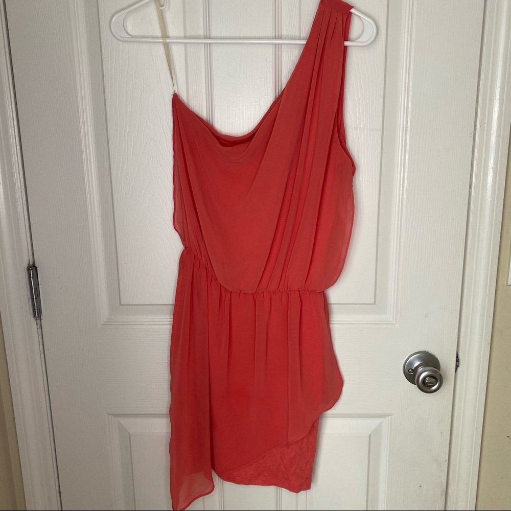 One shoulder bebe dress